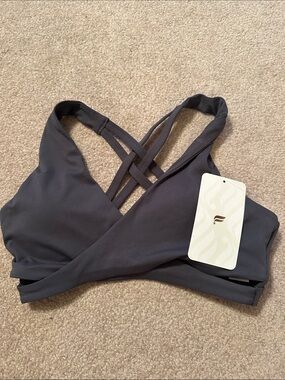 Fabletics Charcoal Gray Crisscross Strappy Sports Bra